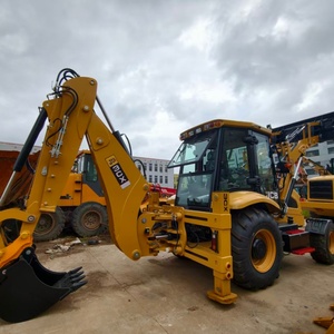 Chargeuse-pelleteuse JCB 3CX neuve en excellent état, moteur puissant haute performance, faible nombre d'heures de fonctionnement, économie de carburant, en stock - Product Image 4