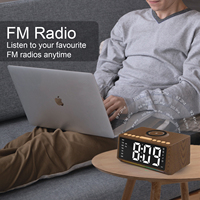 Neuer Moderner LED Digital-Wecker mit BT 5.0 FM-Radio, 10W Kabelloser Ladestation, Schlummerfunktion und 12/24-Stunden-System