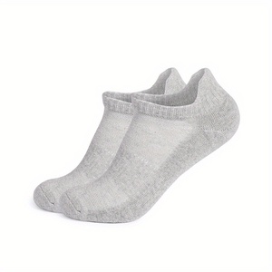 Chaussettes de sport basses unisexes en coton respirant et absorbant l'humidité, avec coussinets en tissu éponge, idéales pour la course à pied - Product Image 2