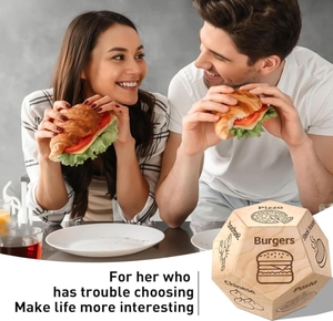 Set di dadi per cibo in legno massello inciso su misura regalo di compleanno per anniversario romantico per i partner per gli oggetti decorativi - Product Image 4