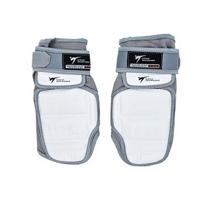 Protège-pieds électroniques KP.Np pour Taekwondo WTF, tailles personnalisées, unisexe, approuvés pour l'entraînement et le sparring, en PU, pour la compétition - Product Image 1
