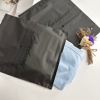 Sacs d'emballage en plastique transparent noir personnalisés avec fermeture éclair, sacs de gros pour vêtements, sacs à fermeture éclair givrés avec logo, pochettes pour vêtements
