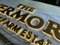 Letrero Luminoso LED Personalizado de Acero Inoxidable con Retroiluminación, Logotipo Comercial, Letrero de Neón con Halo para Publicidad, Decoración, Hogar y Tienda
