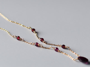 Collar Zooying con Gema Pequeña y Delicada de Granate Natural en Forma de Lágrima, Joyería Pequeña, Collar con Piedra de Nacimiento de Enero - Product Image 5