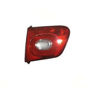 Luz Trasera Calavera para Volkswagen Tiguan 2009-2011, Lado Derecho, Usada, Repuesto Halógeno, 12V, Lente Roja - Product Image 1