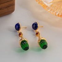Nouvelle conception 2024, boucles d'oreilles en laiton vintage, bijoux en verre vert, boucles d'oreilles à clous en résine verte, boule de pastèque, boucles d'oreilles pour femme