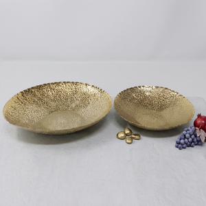 Plateau de service rond en métal doré pour assiettes et plats, ustensile de cuisine pour hôtels - Product Image 1