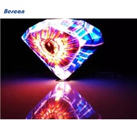 Cabina de DJ de pantalla LED de fachada con forma de diamante creativa 3D con fachada LED innovadora para imágenes mejoradas