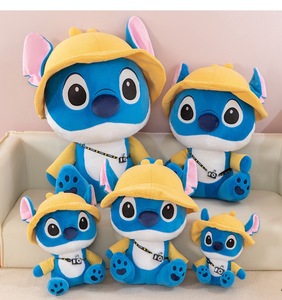 Xinhui - Peluche Jumbo <span class=keywords><strong>Stich</strong></span> con Cámara y Sombrero, Relleno <span class=keywords><strong>de</strong></span> Algodón PP, Muñeco <span class=keywords><strong>de</strong></span> Peluche Suave Bordado - Product Image 6
