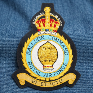 BADGE DE COMMANDEMENT DU BALLON ROYAL - Product Image 2