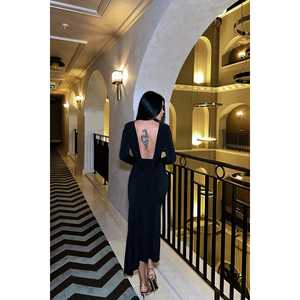 Robe de soirée longue noire brodée motif 3D style simple silhouette droite détail fente dos empire XS-XL pour le bal de promo - Product Image 1