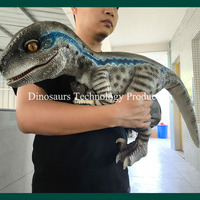 Marionnette de dinosaure animatronique pour divertissement familial, marionnette ou accessoire de Velociraptor pour enfants, à vendre
