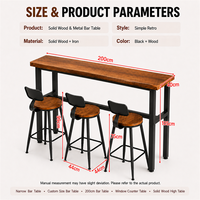 Ensemble table et tabourets hauts industriels modernes avec finition thermolaquée, mobilier de salle à manger en métal et bois pour café et bar à domicile