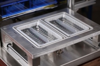 Machine de scellage automatique pneumatique de haute qualité pour barquettes, en acier inoxydable, scellage thermique, petite barquette, emballage de fruits de mer, film en aluminium
