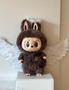 Labubu the Monsters Labubu ZIMOMO Ti Ho Trovato Angelo tra le Nuvole Grande Peluche Statuetta Bambola Adorabile con Viso in Vinile - Product Image 6