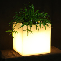 Lampe de sol en pot de fleurs LED