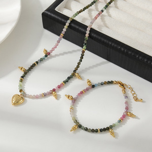Collana con Ciondolo a Cuore Boho in Tormalina Naturale Fatta a Mano Impermeabile Estiva con Piccole Perle - Product Image 2