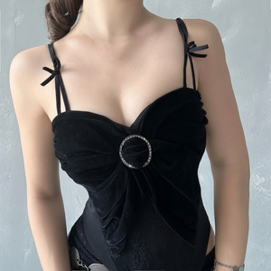 Top sexy et séduisant de style fille sexy, avec boucle en métal, nœud papillon, bretelles, coupe ajustée et polyvalente, veste irrégulière - Product Image 4