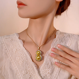 Nouveauté 2026 : Collier pendentif gourde en cuivre plaqué or avec perle simulée pour femme, 16-14 mm - Product Image 4