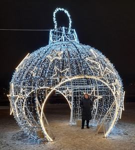 Boule lumineuse LED étanche IP65 personnalisable pour arche, décoration de Noël intérieure et extérieure pour les fêtes et les événements lumineux - Product Image 1