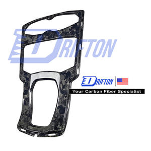 Placa de Consola Central de Fibra de Carbono Seca Forjada de Repuesto para Lamborghini Huracan LP610 y LP580 y Kit de Interiores EVO - Product Image 1