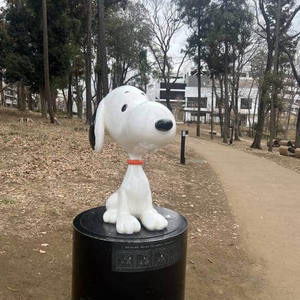 2025 haute qualité usine en gros fibre de verre résine Statue personnalisée grandeur nature dessin animé chien Sculpture décoration de la maison <span class=keywords><strong>Snoopy</strong></span> - Product Image 6