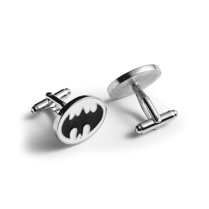 Boutons de manchette en métal argenté de qualité supérieure, nouveau style, design spécial, logo personnalisé, fournis directement par l'usine - Product Image 4