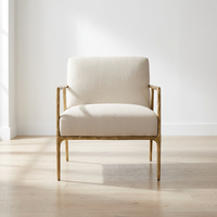 Fauteuil d'appoint carré rustique avec accoudoirs inclinés, cadre en laiton forgé à la main, rembourrage en éponge, forme carrée