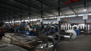 Fabrication sur mesure de chemins de câbles en acier galvanisé perforé - Product Image 4