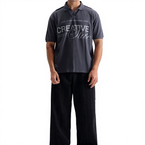 Polo à manches courtes gris foncé pour homme Creative State, imprimé par transfert thermique, décontracté, respirant, tricoté, avec logo sur le devant - Product Image 1