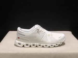 Scarpe Sportive Traspiranti Stile Clouds 6 per <span class=keywords><strong>Uomo</strong></span> e <span class=keywords><strong>Donna</strong></span>, Sneakers Casual alla Moda per Palestra e Passeggio - Product Image 2