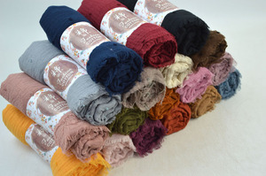 Popular Plain Pom Pom Crinkle Cotton Viscose Muslim Hijab Shawl Scarf Women Autumn Winter Warm <strong>Head</strong> <strong>Wraps</strong> - Product Image 3