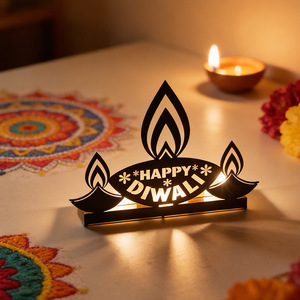 Varietà di Artigianato in Metallo: Lampade a Burro, Candelieri Neri per Diwali, Candelieri a Proiezione per Decorazioni Festive da Tavola - Product Image 1