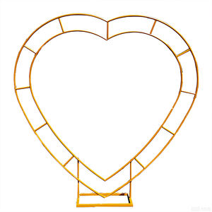 ซุ้มดอกไม้ประดิษฐ์สำหรับตกแต่งงานแต่งงาน รูปทรงหัวใจ ประดับด้วยดอกกุหลาบสีแดง ทำจากผ้าไหม - Product Image 6