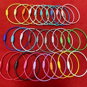 Porte-clés créatif en fil d'acier inoxydable coloré style bonbon, diamètre 1,5 mm, accessoire durable à usage général - Product Image 1
