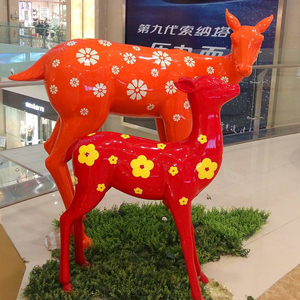 Statue de cerf en fibre de verre, peinte à la main, résistante aux UV, colorée, moderne, créative, attrayante, pour l'aménagement paysager extérieur. - Product Image 6