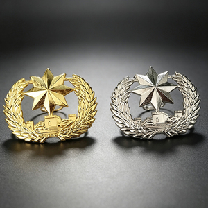 Par de insignias de solapa decorativas de aleación con diseño de águila dorada brillante y esmalte, de colores vivos, para uniformes formales, trajes y disfraces. - Product Image 3