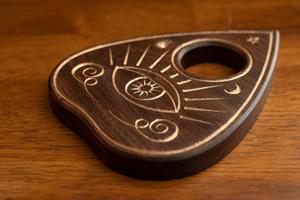 Planche <span class=keywords><strong>Ouija</strong></span> <span class=keywords><strong>en</strong></span> <span class=keywords><strong>bois</strong></span> de bonne conception Planchette Plateau de service Planche <span class=keywords><strong>Ouija</strong></span> <span class=keywords><strong>en</strong></span> <span class=keywords><strong>bois</strong></span> de style vintage Plateau de service - Product Image 6