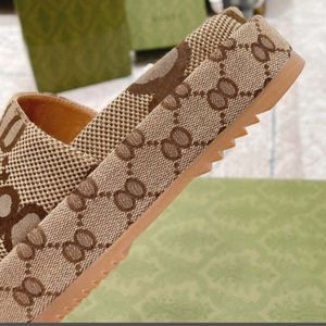 Chaussures de luxe pour femmes, sandales plates de luxe, chaussures décontractées, pantoufles en caoutchouc, sandales à bout ouvert, pantoufles de créateur pour femmes - Product Image 3