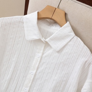 <span class=keywords><strong>Camicia</strong></span> <span class=keywords><strong>bianca</strong></span> estiva da <span class=keywords><strong>donna</strong></span> con colletto polo, maniche corte, bordo arricciato ampio e sfuso, stile sottile di alta gamma, nuova collezione - Product Image 3