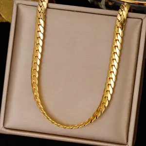 Nuova collana Vintage con cuore d'amore francese collana a catena a catena a forma di serpente