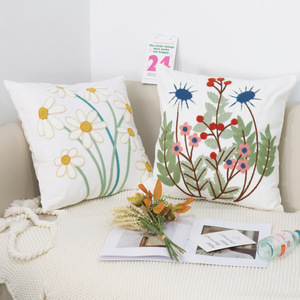 ปลอกหมอนผ้าฝ้ายลายปักลายดอกไม้แฟชั่นแบบชนบทสำหรับตกแต่งห้องรับแขกปลอกหมอนสี่เหลี่ยม - Product Image 2