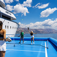 Terrain de volley-ball aquatique gonflable robuste avec options de taille et de logo personnalisées pour la vente en gros et l'utilisation commerciale.