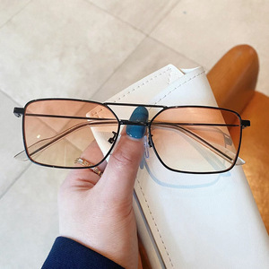 Lunettes de soleil carrées unisexes avec monture dorée, protection UV400, type 3 verres, matériau AC, design quadrilatère I4-30010 - Product Image 2