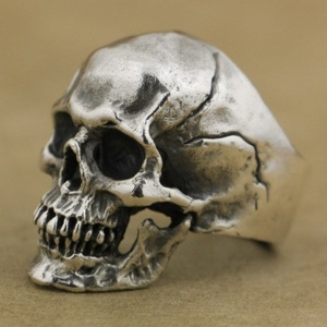 Nouvelle bague crâne rétro rock pour homme Ghost Rider, style moto, effet craquelé, collection 2026, best-seller - Product Image 2
