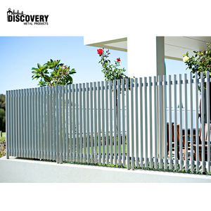 Panneaux de clôture d'intimité de 8 pieds de haut conçus en Morden Batten Clôture à <span class=keywords><strong>lame</strong></span> en aluminium <span class=keywords><strong>Composite</strong></span> Vertical Mur de clôture en aluminium - Product Image 3