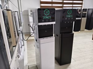 Distributeur d'eau intelligent à chargement par le bas |   Filtre à eau chaude et froide pour usage commercial, bureaux et résidences – Fournisseur OEM B2B – Efficacité commerciale – Chargement par le bas - Product Image 3