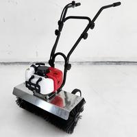 Nouvelle machine à brosser le gazon à essence haute productivité - Brosse de remplissage en caoutchouc sablé motorisée pour gazon artificiel