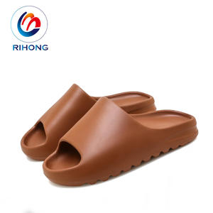 Promotion de sandales de baskets unisexes en caoutchouc eva de haute qualité, taille bon marché en gros pantoufles personnalisées pour hommes pour un usage quotidien glissières antidérapantes - Product Image 6