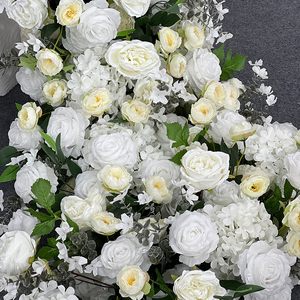 Décorations florales réalistes en roses artificielles couleur crème et gypsophile pour la décoration de fond de lieu de mariage - Product Image 4